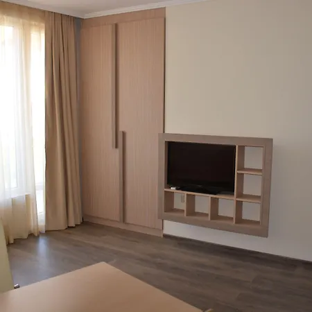 奥林奇别墅公寓式酒店 4* 索佐波尔