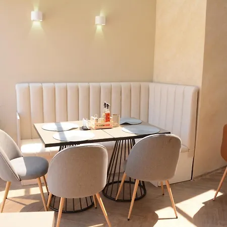 Hotel apartamentowy Orange