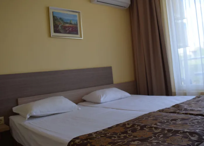 Orange Apartmanhotel 4*